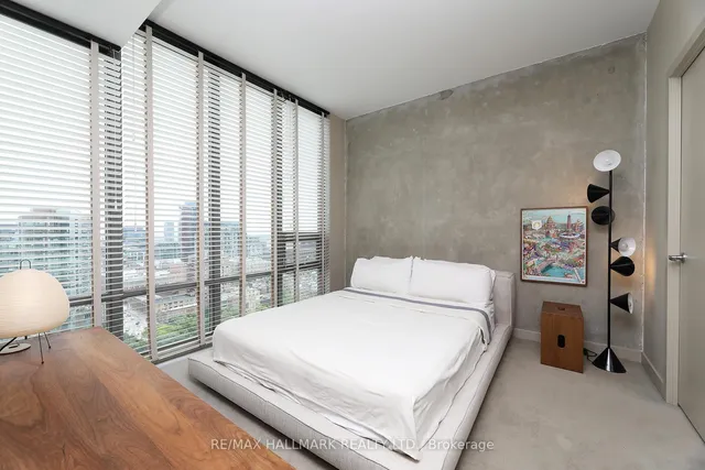 Additional image 23 of 33 Lombard St Unit 2406