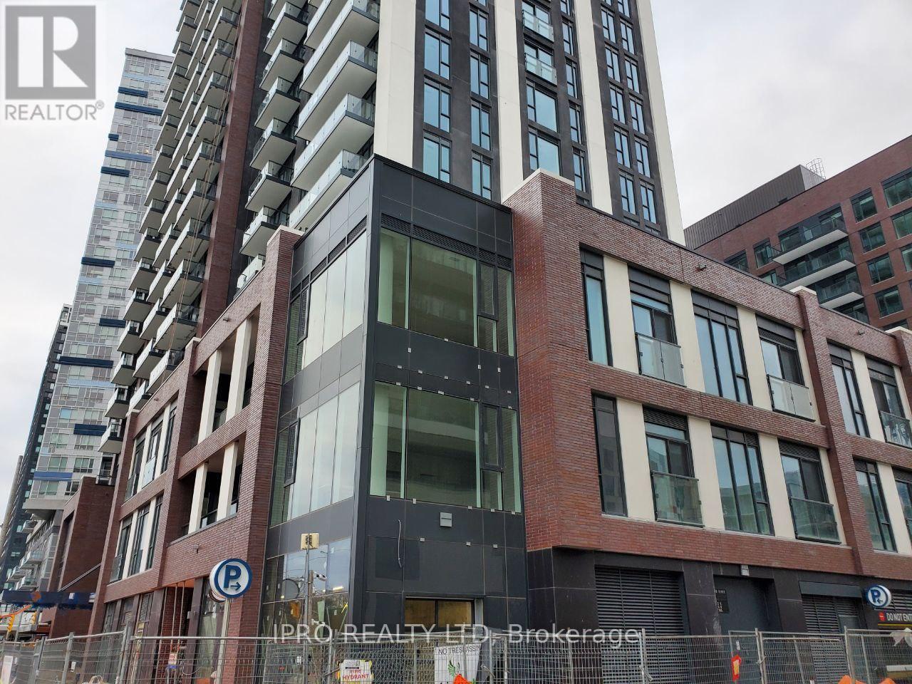 203 - 130 RIVER STREET|Toronto (Regent Park), Ontario M5A3P7