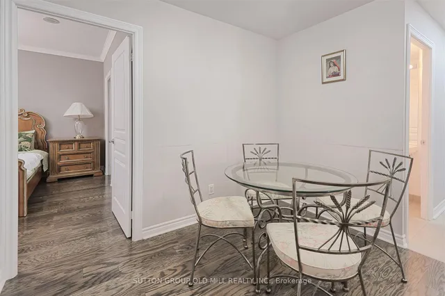 Additional image 8 of 2662 Bloor St Unit 209