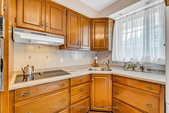 Additional image 15 of 18 Verlaine Pl