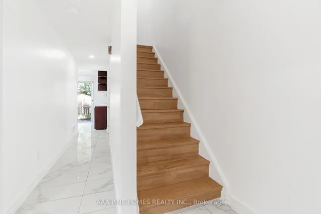 Additional image 18 of 59 Burkwood Cres