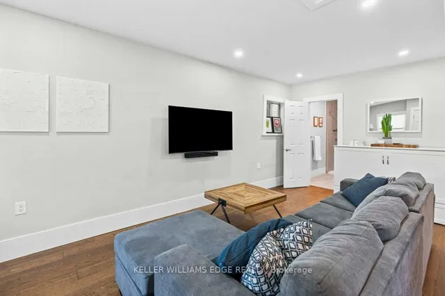 Additional image 10 of 18 Park Row