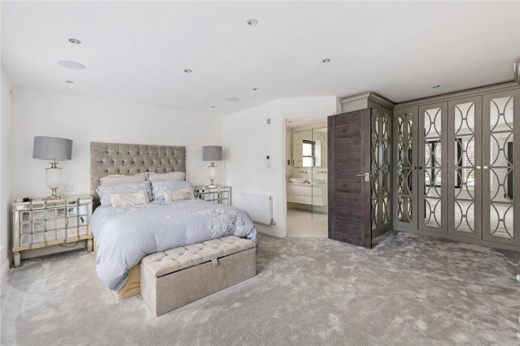 Additional image 13 of Tuffnells Way, Harpenden, Hertfordshire, AL5