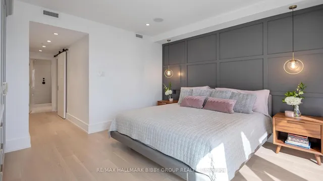 Additional image 16 of 99 Harbour Sq Unit 613