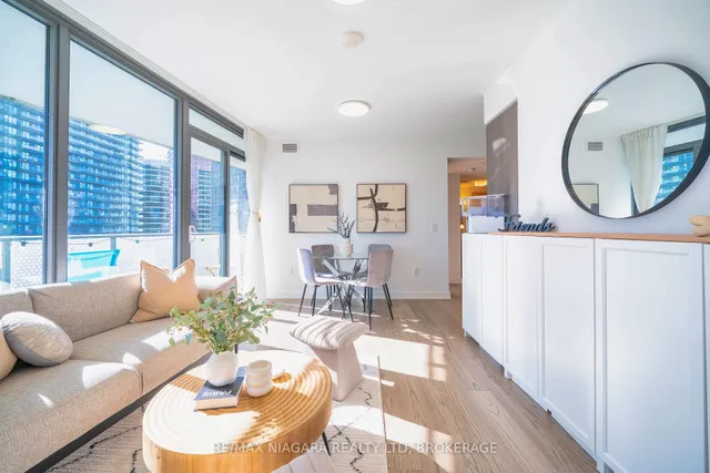 Additional image 15 of 11 Wellesley St Unit 1105