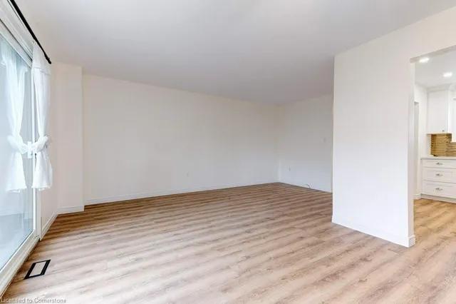 Additional image 6 of 910 Limeridge Rd Unit 13