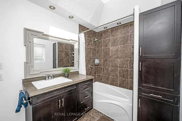 Additional image 28 of 100 Munn St