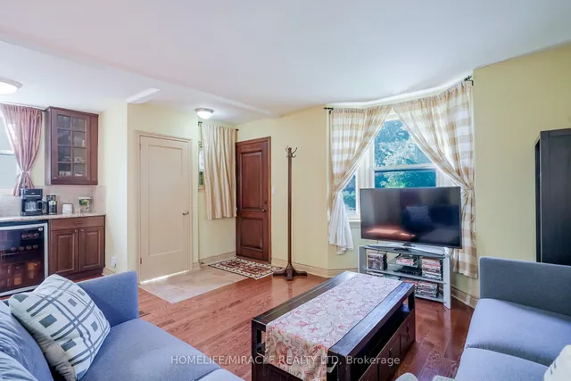 Additional image 33 of 220 Glen park Ave