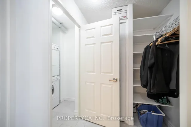 Additional image 31 of 33 University Ave Unit 1407