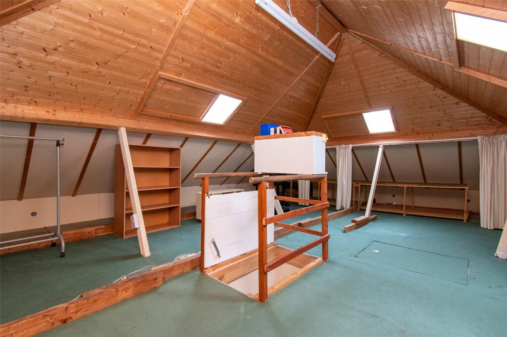 Additional image 11 of Warren Road, St. Albans, Hertfordshire, AL1