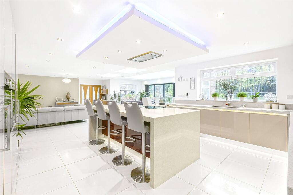 Additional image 9 of Pine Grove, Brookmans Park, Hertfordshire, AL9