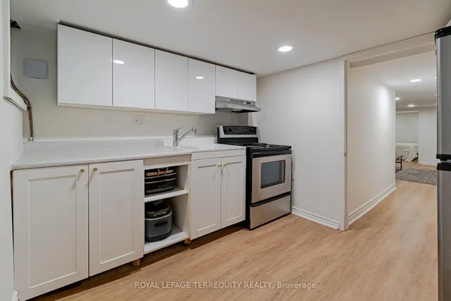 Additional image 28 of 14 Badgerow Ave