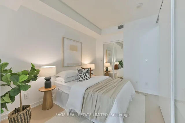 Additional image 21 of 215 Fort York Blvd Unit 702