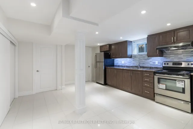 Additional image 33 of 44 Caracas Rd