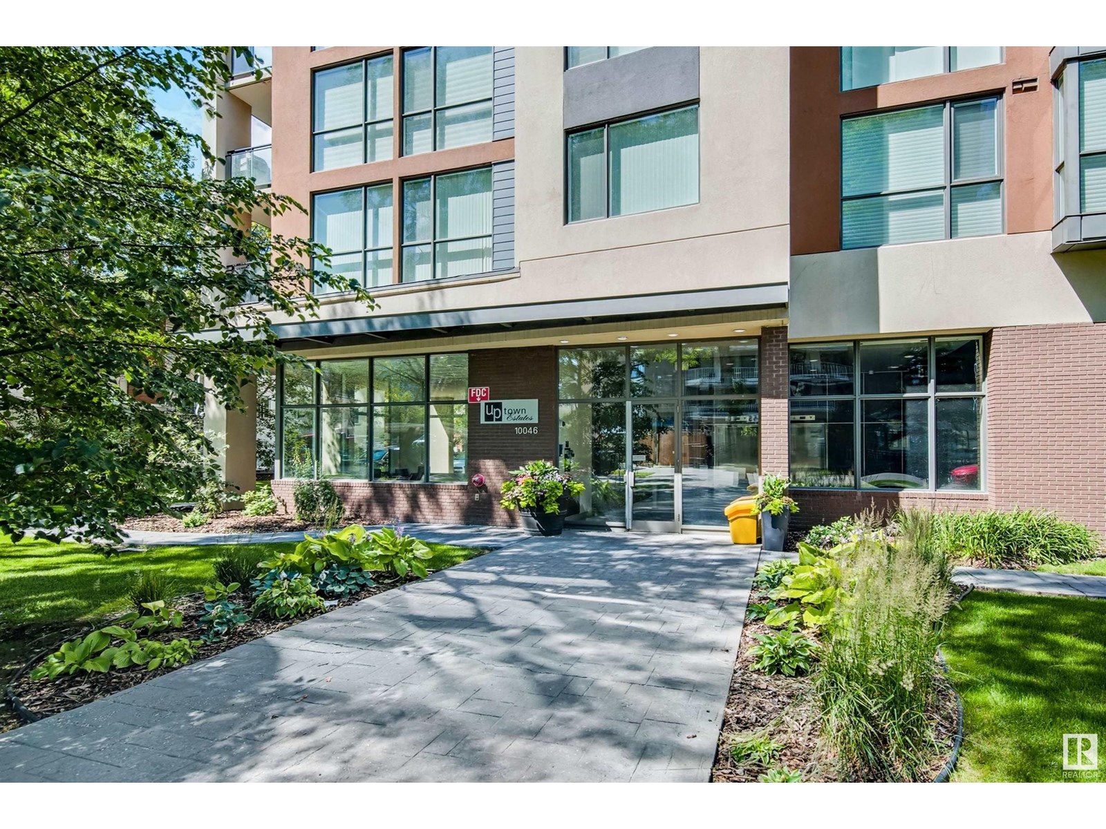 #1003 10046 117 ST NW|Edmonton, Alberta T5K1X2