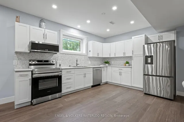 Additional image 33 of 24 Sylvia St