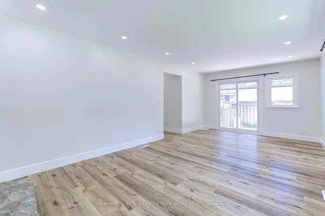 Additional image 21 of 178 Cloverdale Ave