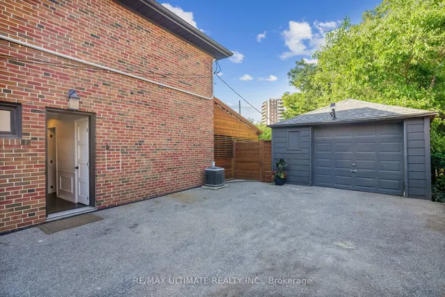 Additional image 29 of 35 Lemonwood Dr