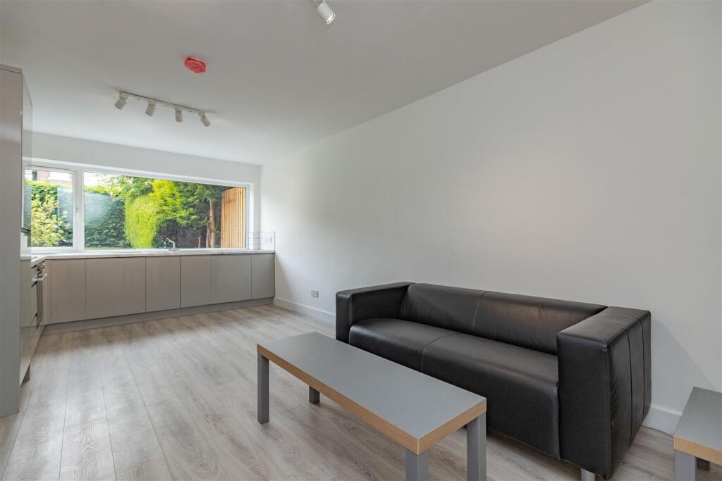 Additional image 2 of Wellman Croft, Birmingham, West Midlands, B29