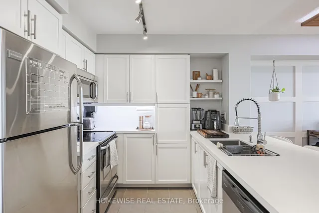 Additional image 13 of 800 Lawrence Ave Unit 1313