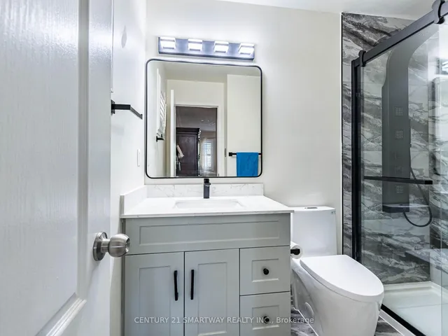 Additional image 33 of 38 Bottlebrush Dr