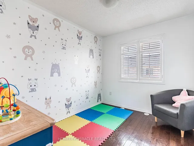 Additional image 35 of 55 Mccandless Crt