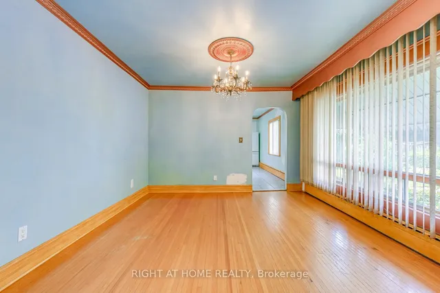 Additional image 11 of 27 Barker Ave