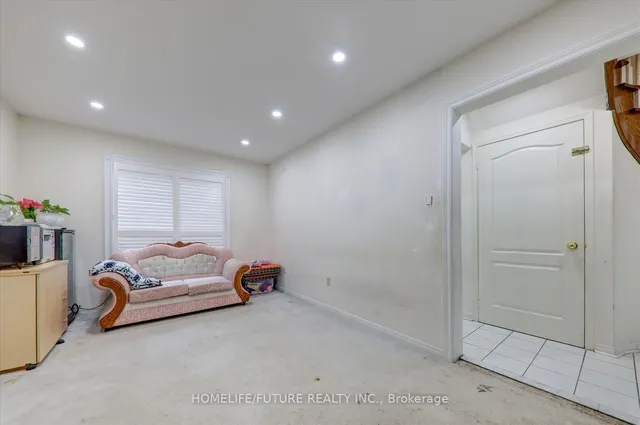 Additional image 19 of 10 Hania Terr