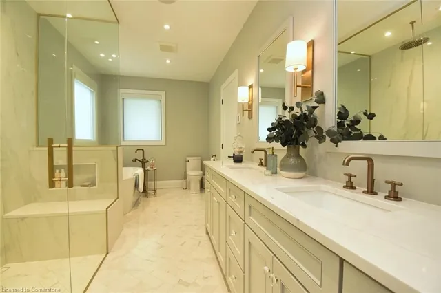 Additional image 30 of 98 Moore Cres