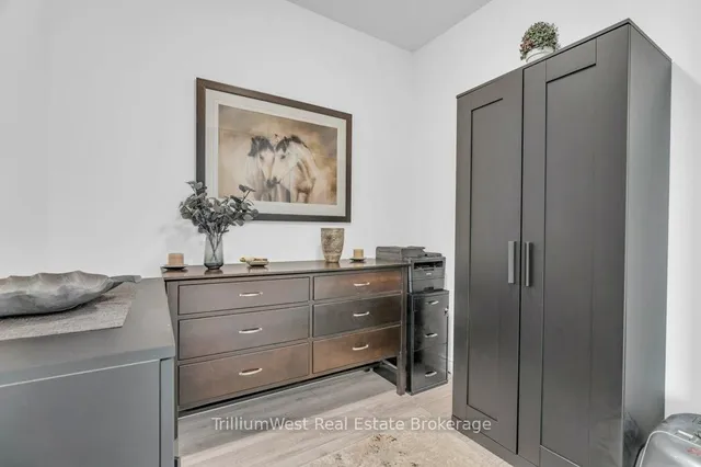 Additional image 10 of 1050 Main St Unit 1004