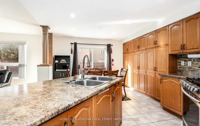 Additional image 5 of 82 Jewel Cres