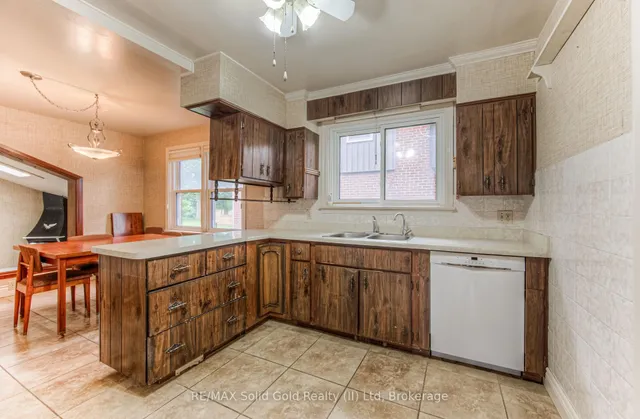 Additional image 14 of 483 Ephraim St