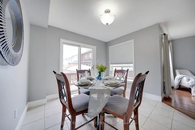 Additional image 8 of 32 Queen Anne Dr