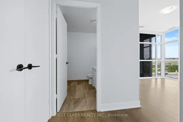 Additional image 19 of 60 George Butchart Dr Unit 107