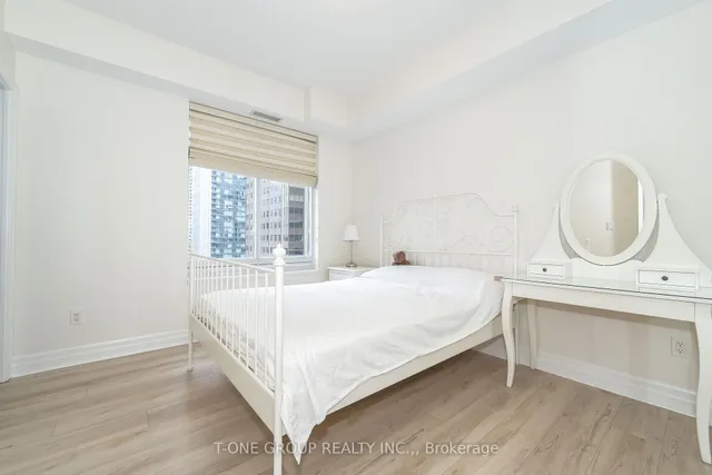 Additional image 34 of 35 Balmuto St Unit 1101