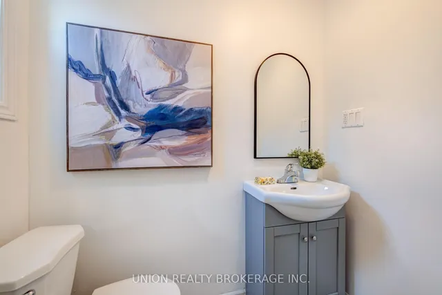 Additional image 15 of 301 Victoria Park Ave