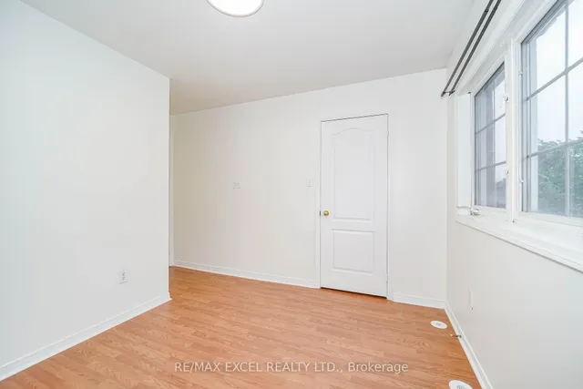 Additional image 25 of 2784 Eglinton Ave Unit 4