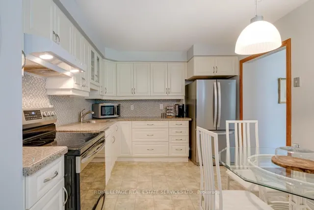 Additional image 6 of 584 Forestwood Cres
