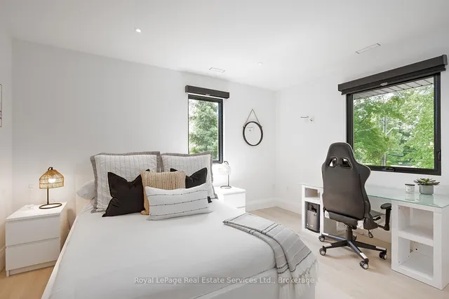 Additional image 33 of 111 Judith Cres