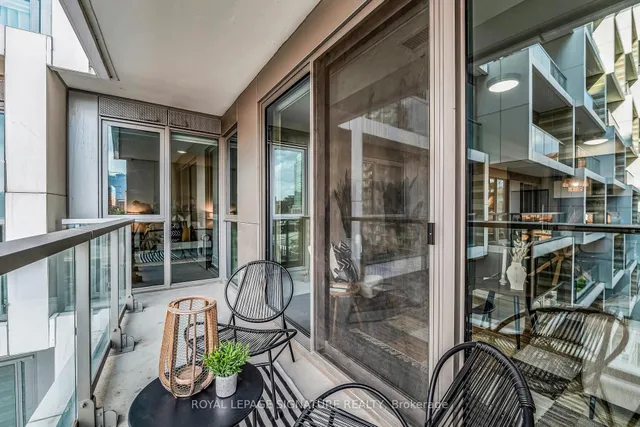 Additional image 25 of 118 Merchants' Wharf Unit 517