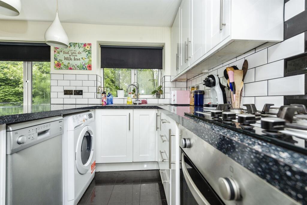 Additional image 6 of Middlefield, Hatfield