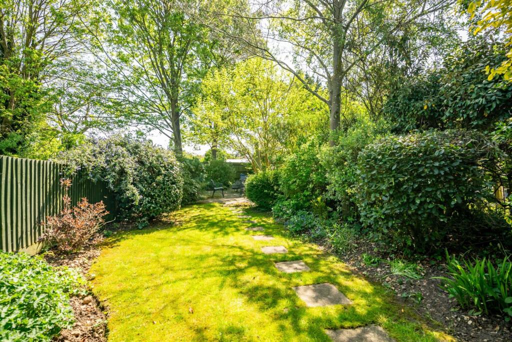 Additional image 20 of Pondfield Crescent, St. Albans, Hertfordshire, AL4