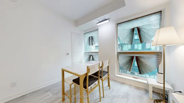 Additional image 24 of 327 King St Unit 1005