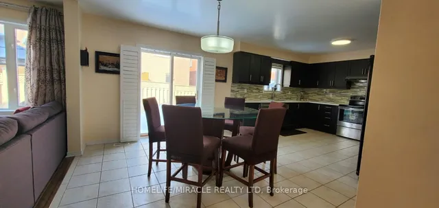 房产图片 9 - 28 Bramfield 街