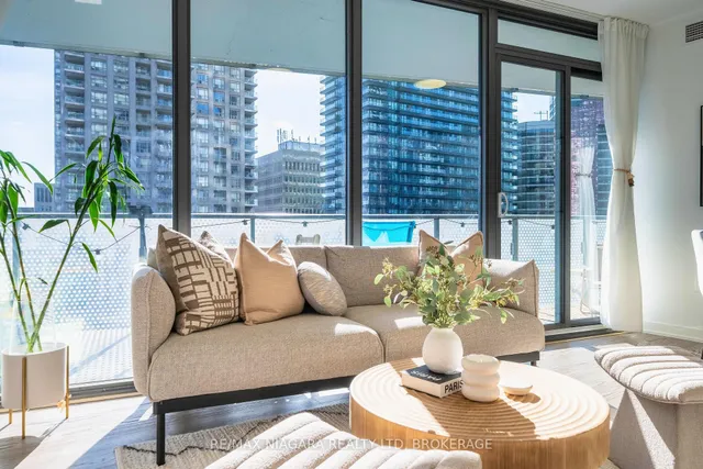 Additional image 20 of 11 Wellesley St Unit 1105