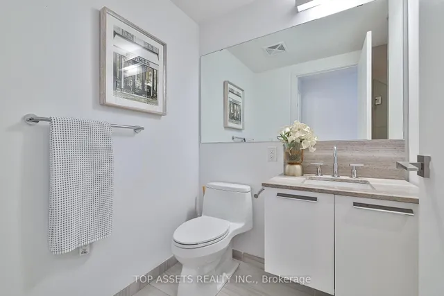 Additional image 33 of 50 Charles St Unit 3707