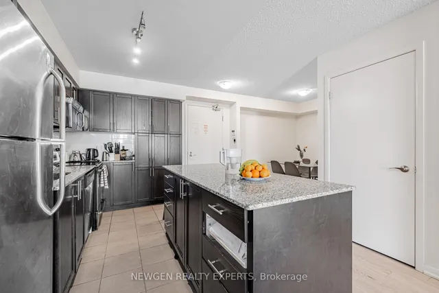 Additional image 11 of 800 Lawrence Ave Unit 704