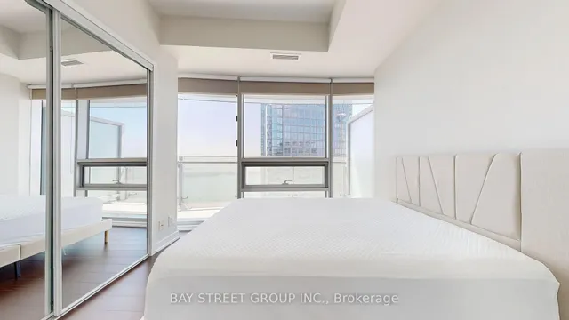 Additional image 20 of 14 York St Unit 5903