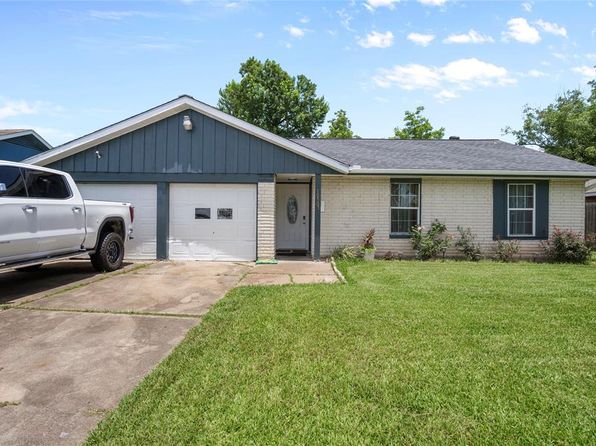 10507 Kirkhill Dr, Houston, TX 77089