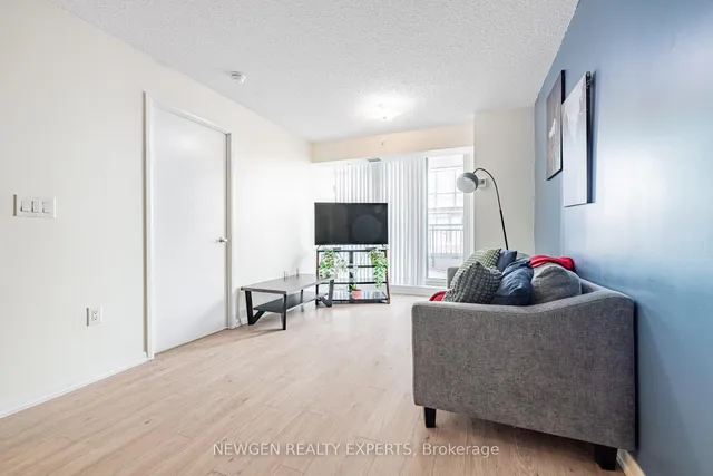 Additional image 6 of 800 Lawrence Ave Unit 704